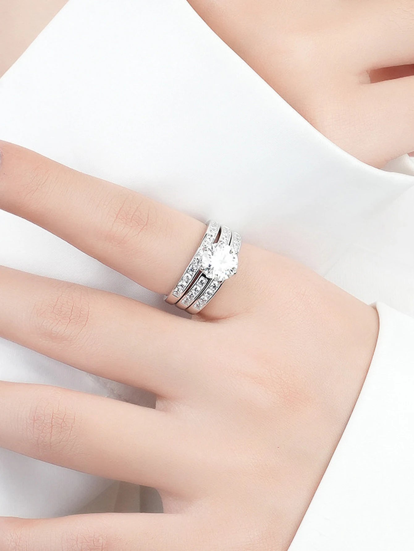 Elegant S925 Sterling Silver Moissanite Wedding Ring | 2CT Colored Gemstone | Durable Jewelry for Lasting Love