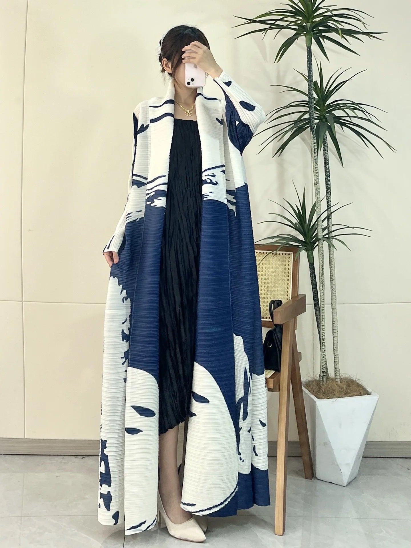 Middle Eastern Muslim Women's Clothing – Loose Arab Robe, Long Blouse, and Abaya Aaliyah