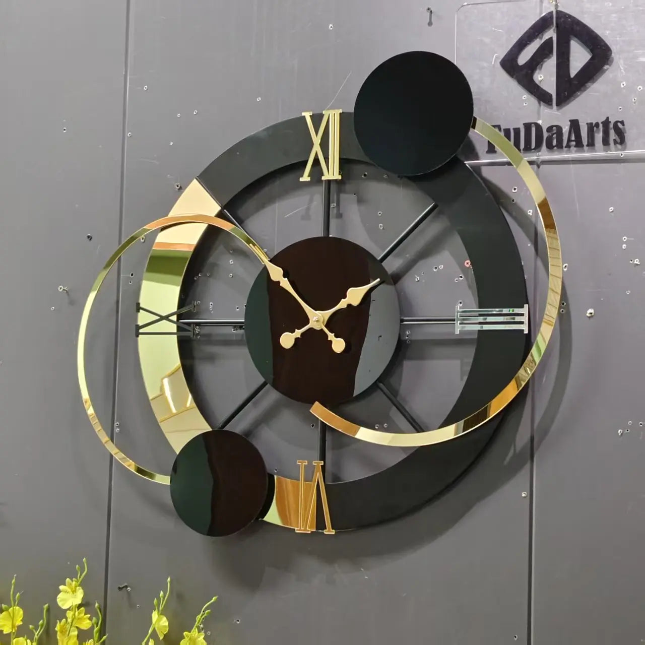 65x60cm Large Metal Frame Wall Clock – Minimalist Modern Black Needle Art Home Decor