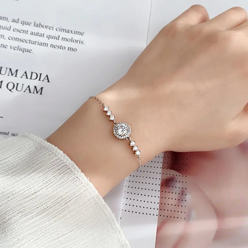 Elegant S925 Silver Moissanite Bracelet: Round Bag Design Feyre