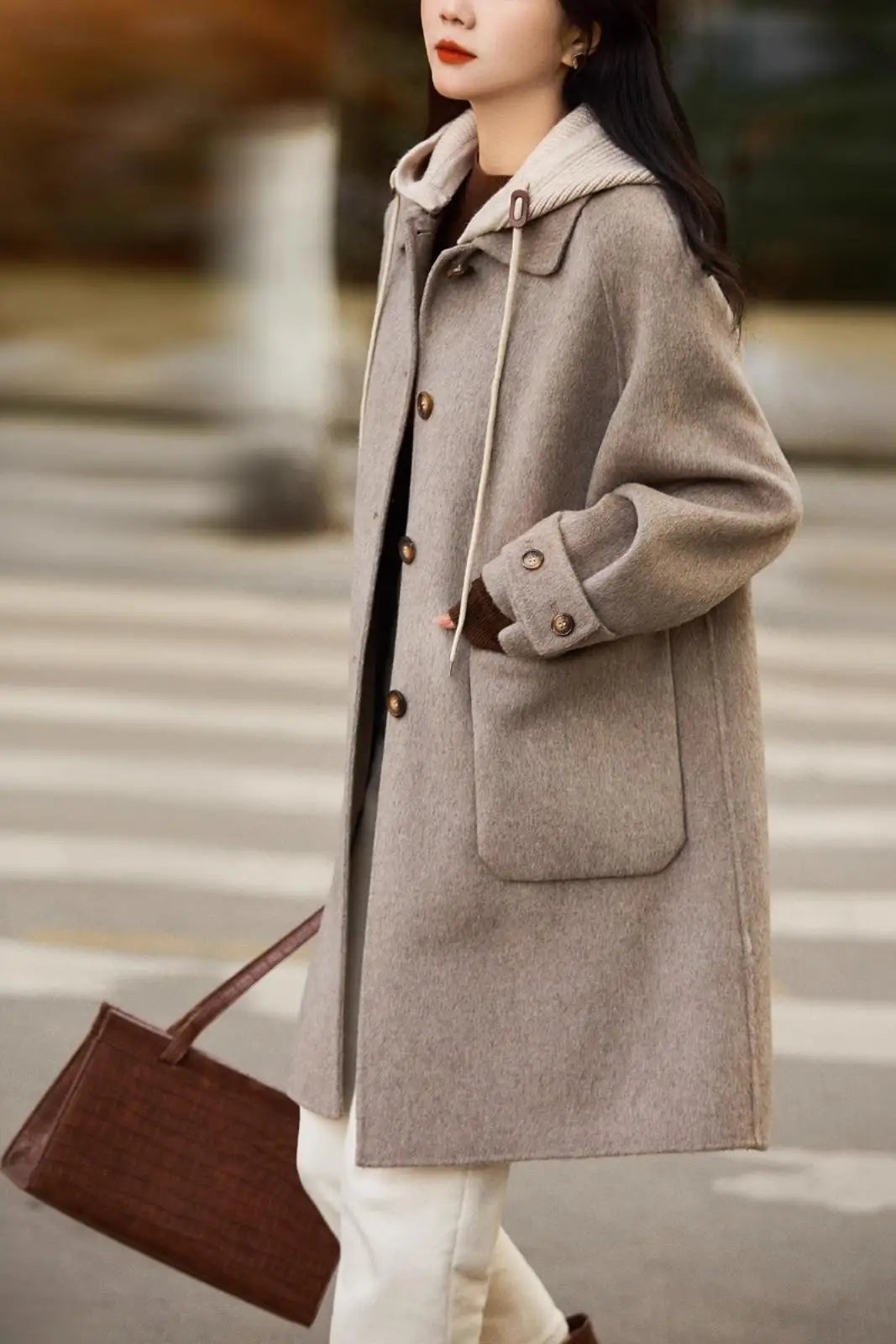 Elegant Hooded Woolen Women's Coat – Fashionable Winter Style Zoe