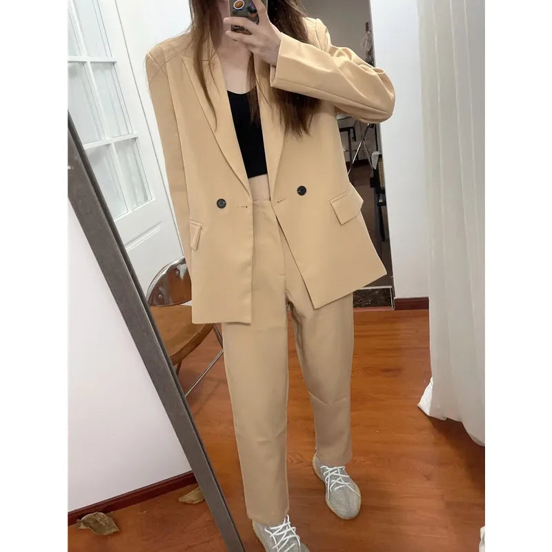Women's Versatile V-Neck Suit Jacket - Chic Casual Commuter Blazer for All Seasons Martha
