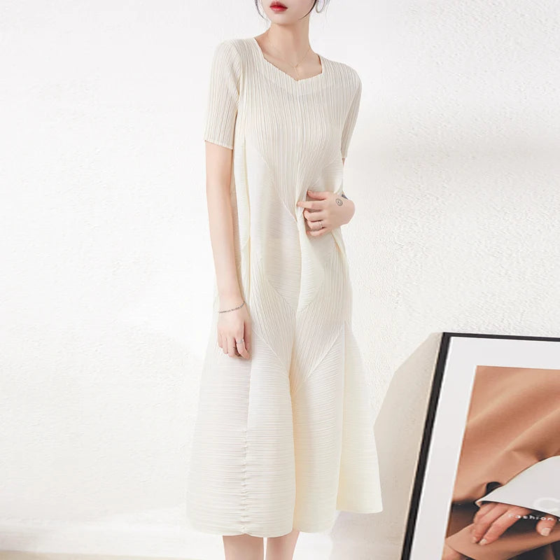 Women's Summer Casual Dress | Loose Elegant Irregular Cake Design, Short Sleeve Czarina