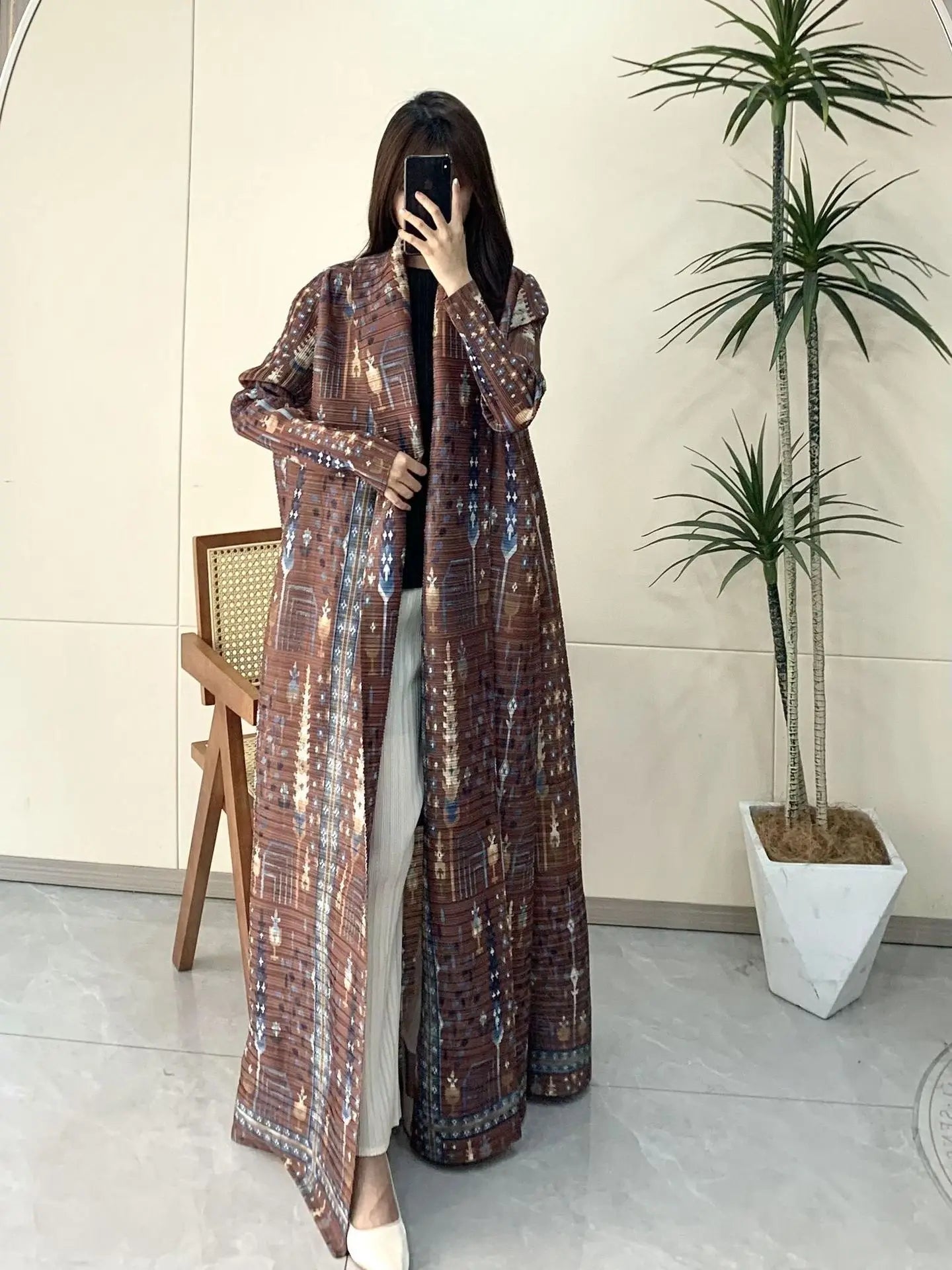Middle Eastern Muslim Women's Clothing – Loose Arab Robe, Long Blouse, and Abaya Aaliyah