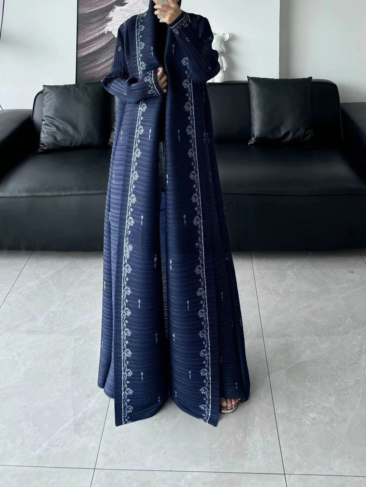 Middle Eastern Muslim Women's Clothing – Loose Arab Robe, Long Blouse, and Abaya Aaliyah