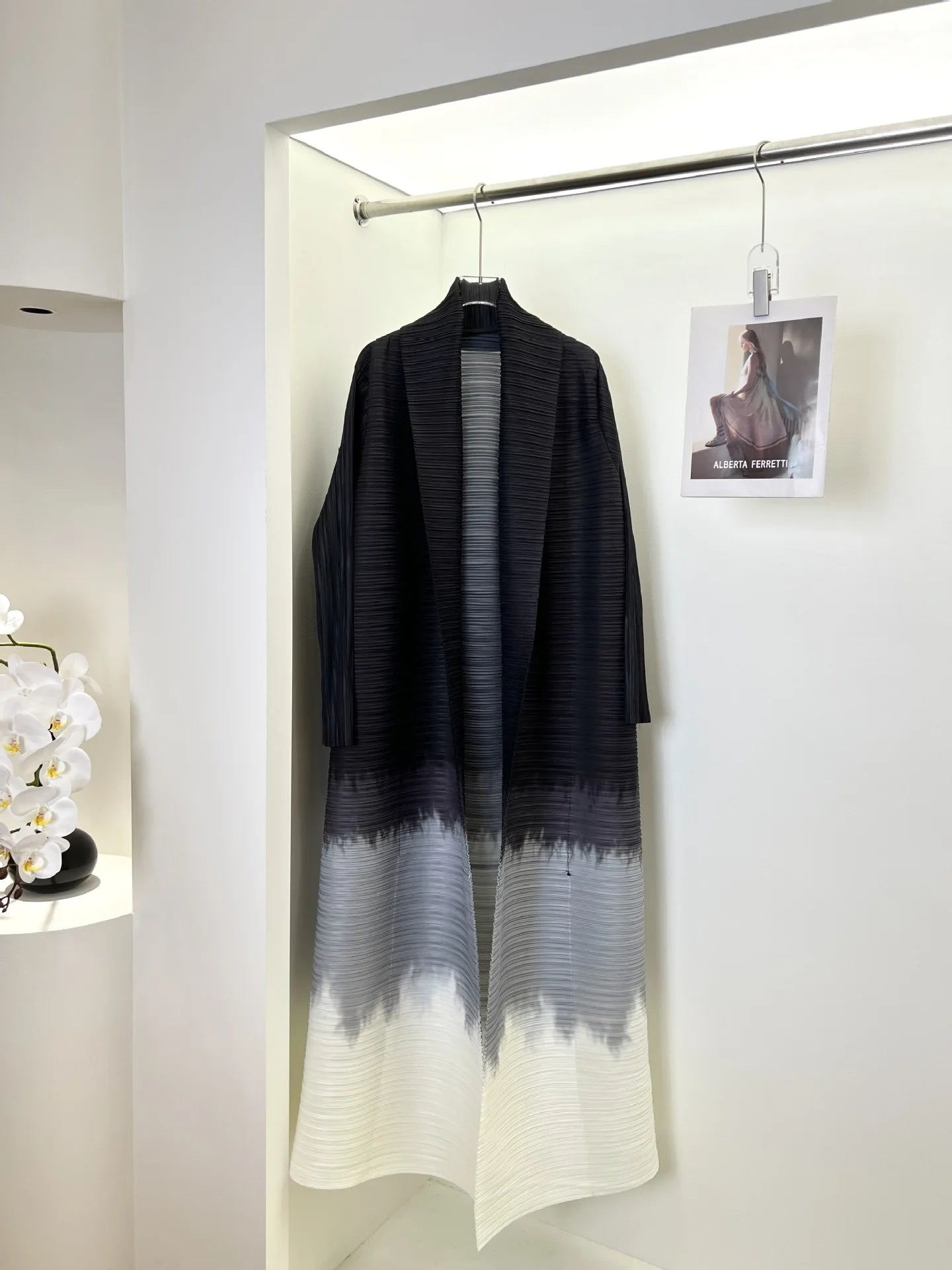 Middle Eastern Muslim Women's Clothing – Loose Arab Robe, Long Blouse, and Abaya Aaliyah