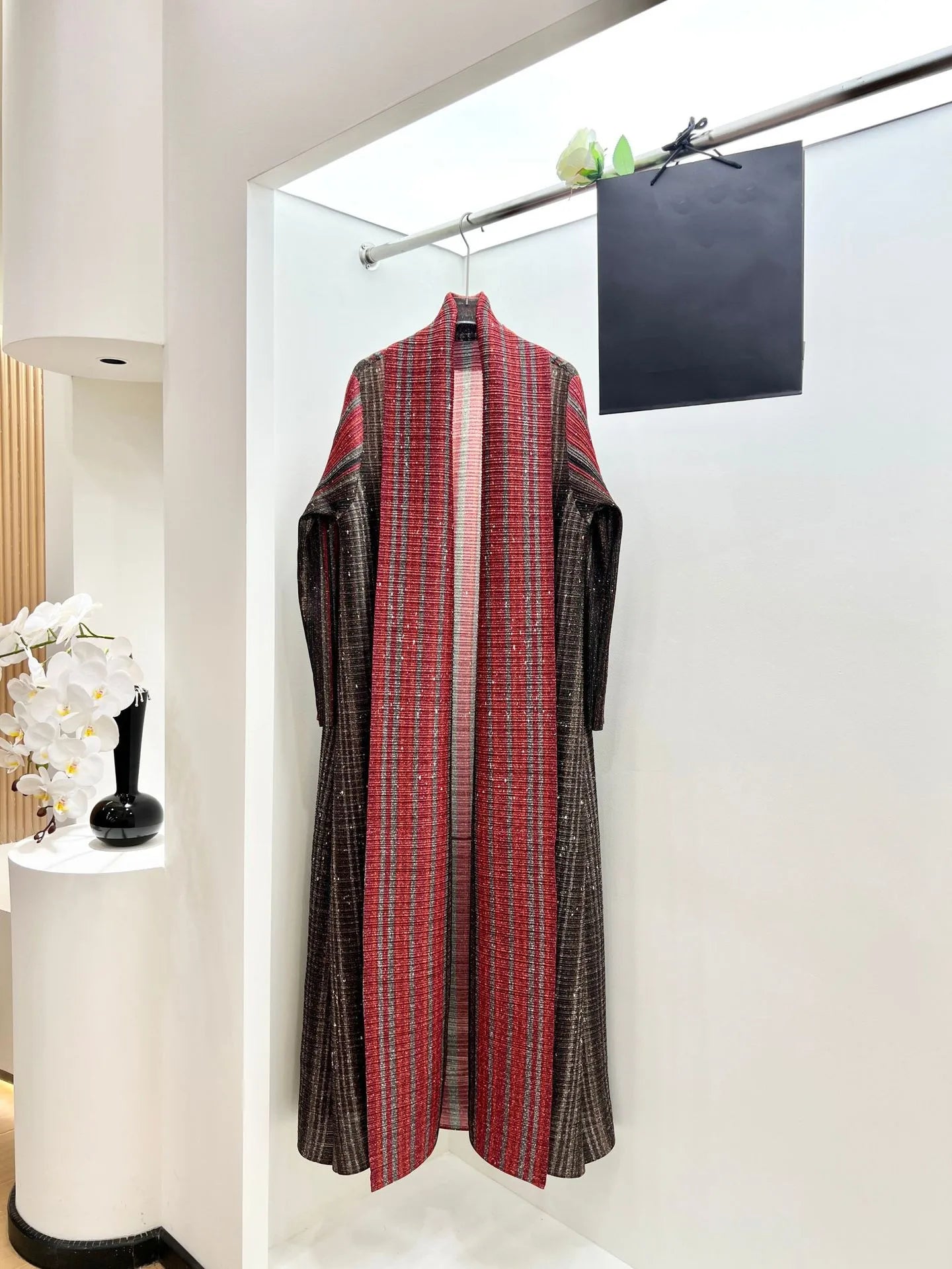 Middle Eastern Muslim Women's Clothing – Loose Arab Robe, Long Blouse, and Abaya Aaliyah