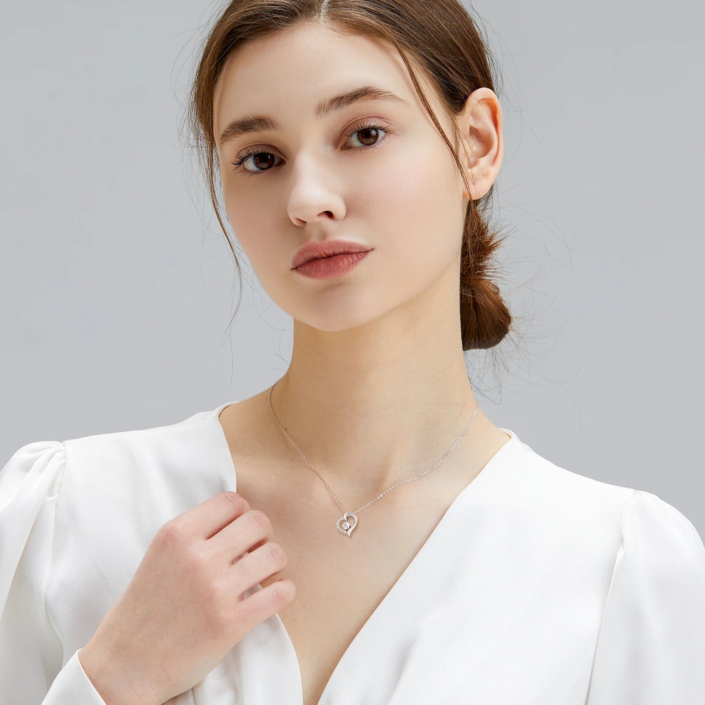 Valentine’s Day Heart Charm Necklace for Women – 925 Sterling Silver “I Love You” Pendant with Moissanite Diamond, Gift Jewelry for Birthday & Anniversary