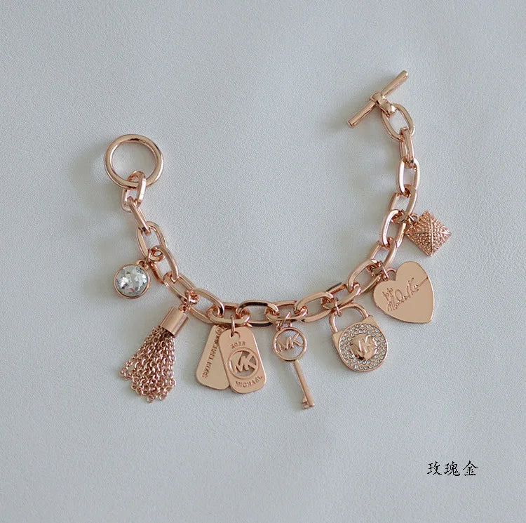 Luxury Korean Charm Bracelet – Gold-Plated Love Letter Pendant Chain for Women, Elegant and Trendy Jewelry
