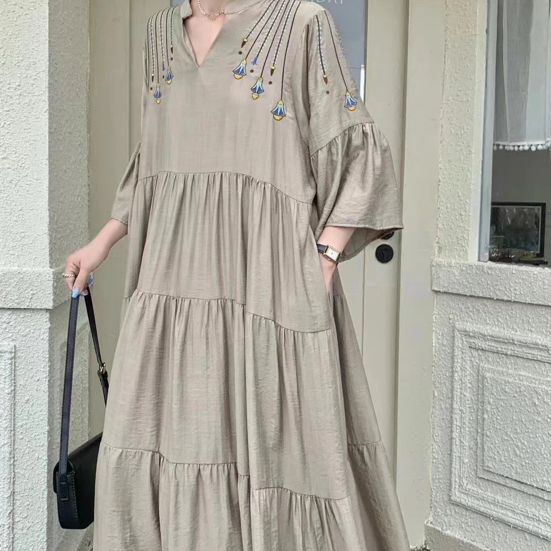 Women's Vintage Embroidered Dress – Casual, Comfortable, Loose Fit, and Slimming Design Elizabeth