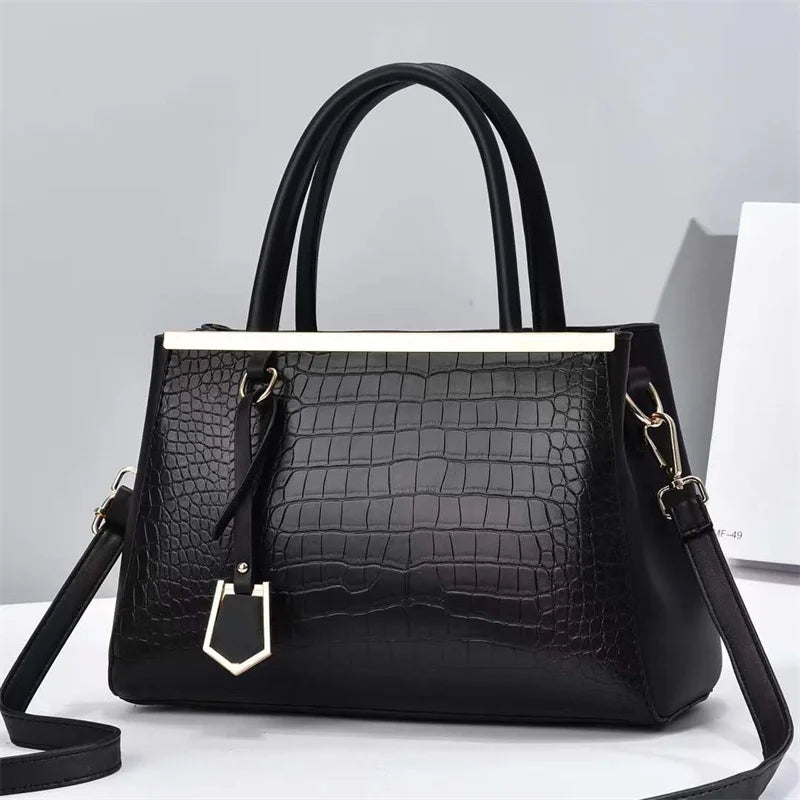 Women's Lightweight Tote Bag – Stylish, Comfortable, and Spacious Handbag Crisha