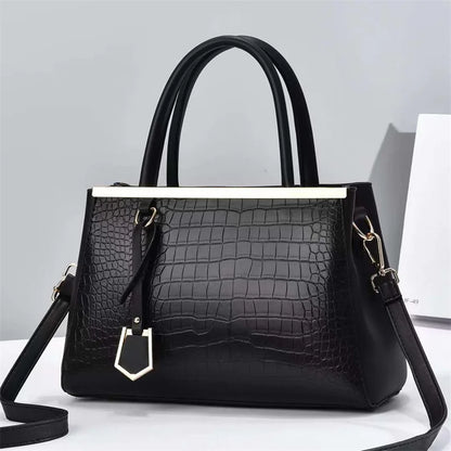 Women's Lightweight Tote Bag – Stylish, Comfortable, and Spacious Handbag Crisha