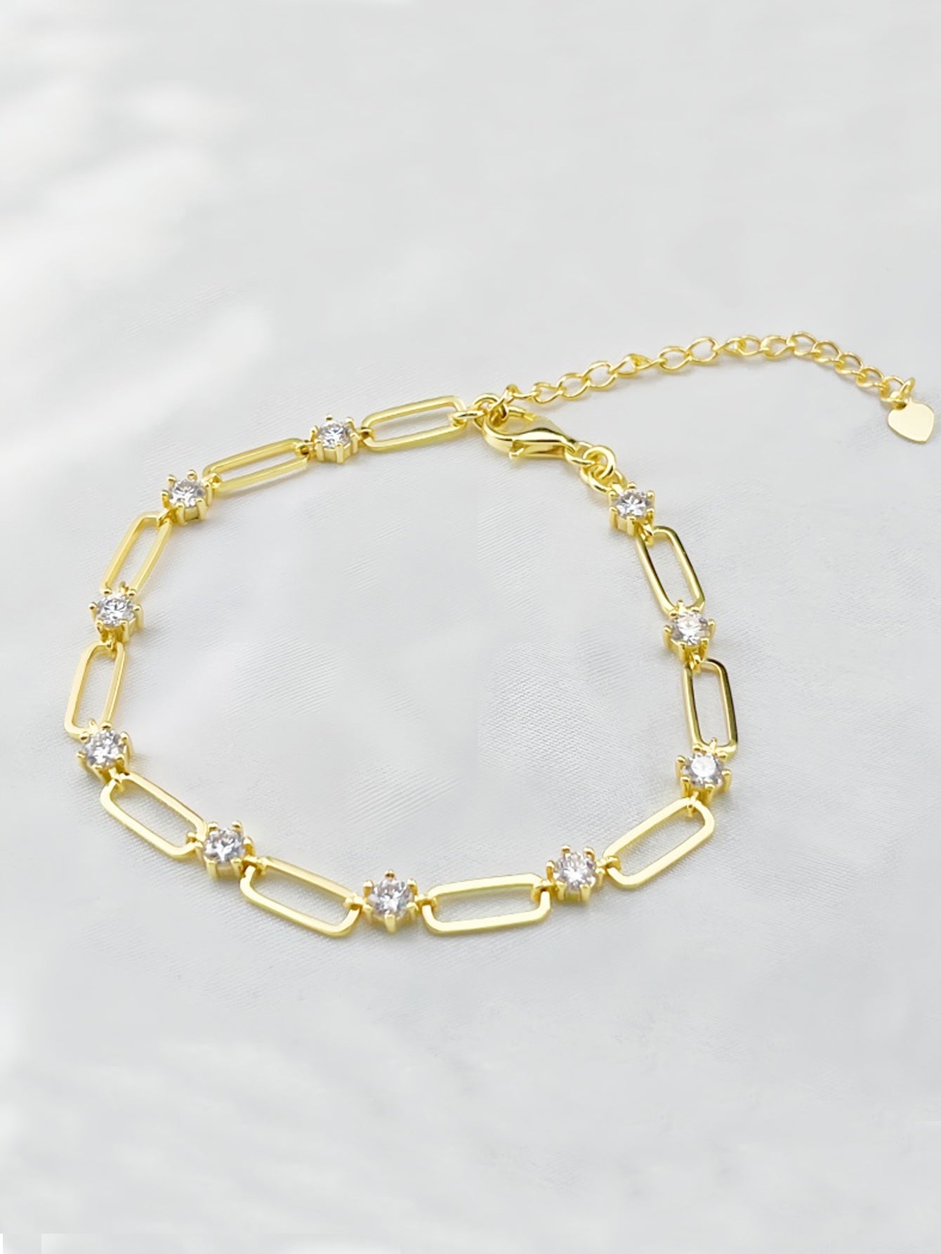 Women’s Paperclip Moissanite Tennis Bracelet – 18K Gold Plated 925 Sterling Silver Delphine