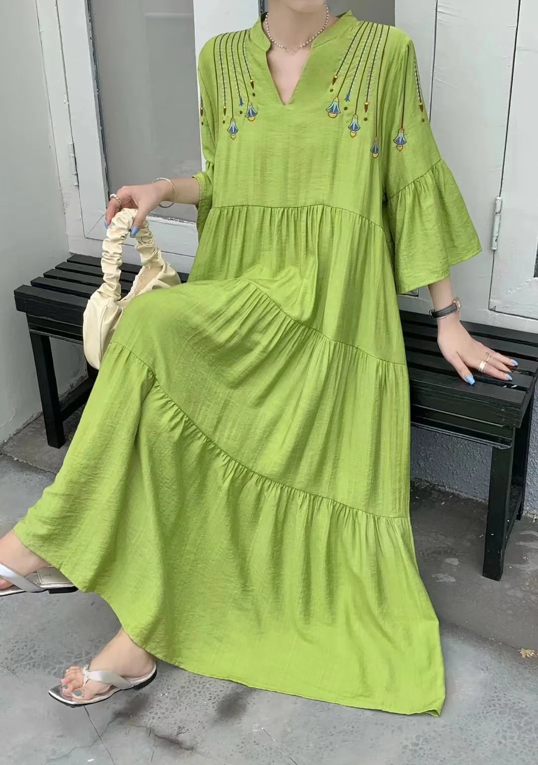 Women's Vintage Embroidered Dress – Casual, Comfortable, Loose Fit, and Slimming Design Elizabeth