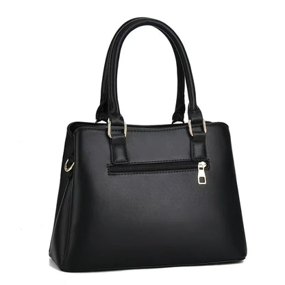 Tote Handbags for Women – Branded Shoulder Bags with Chain Straps, Polyester Lining, and Stylish Closure Design Naomi
