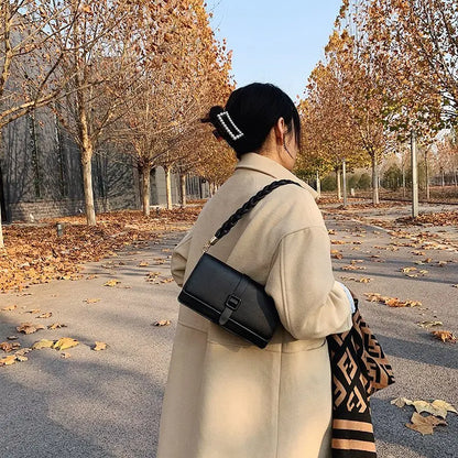 Casual Women’s Single-Shoulder Bag: Solid-Color Underarm Bag with Woven Strap Nylah