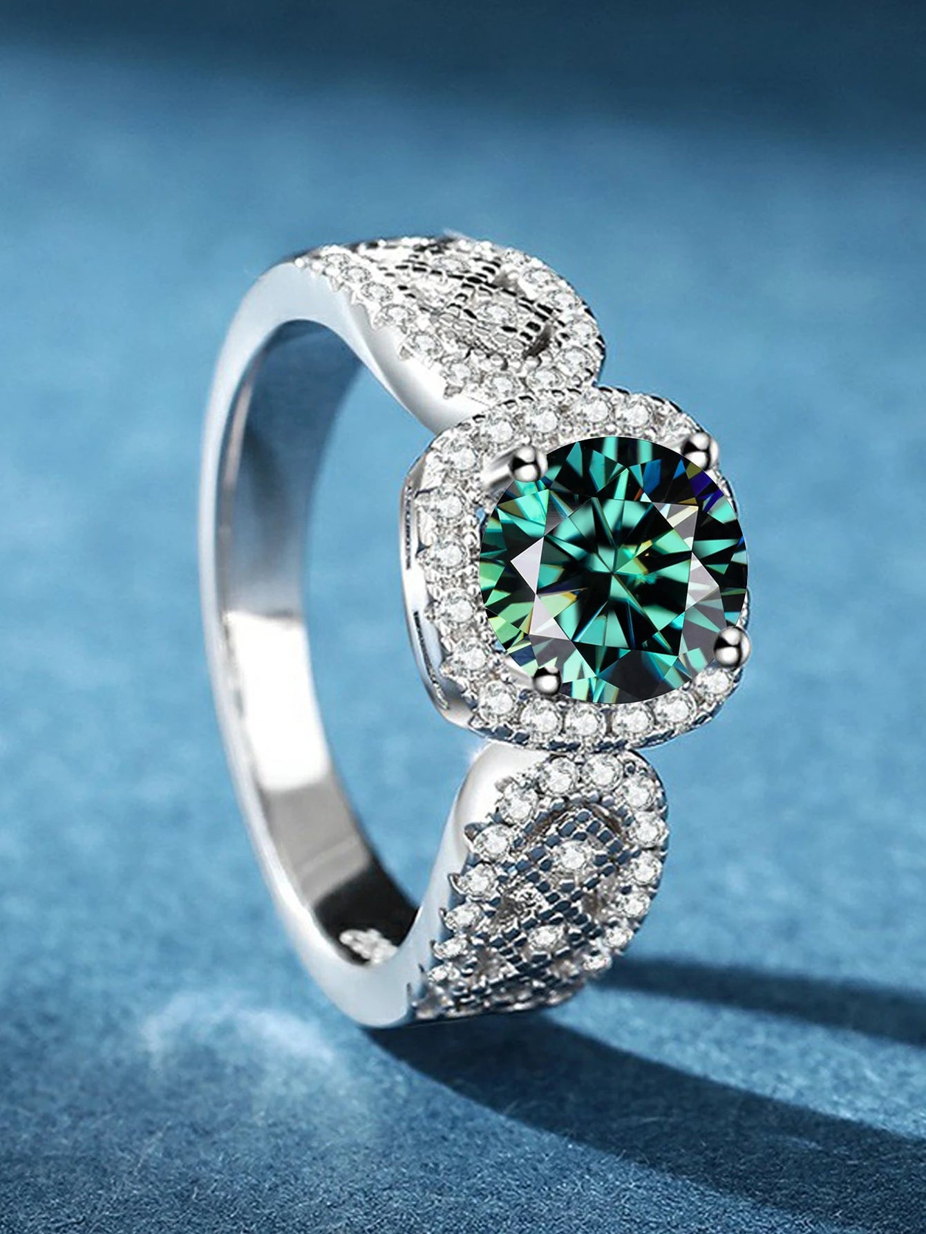 Elegant High-End Luxury 1-Carat Moissanite Ring – Square and Round Cut Design Eliana