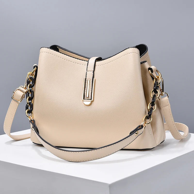 Luxury Handbags for Women – Stylish and Comfortable Bag for Everyday Use Ara