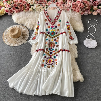 Women's Dress Bohemian Embroidered V-Neck Beach Dress – Summer Vacation Loose Fit Ethnic Style