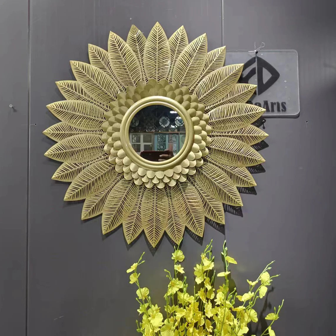 Modern Gold Decorative Wall Mirror – High-Gloss Creative Design for Luxury Rustic Home Decor with Superior Quality