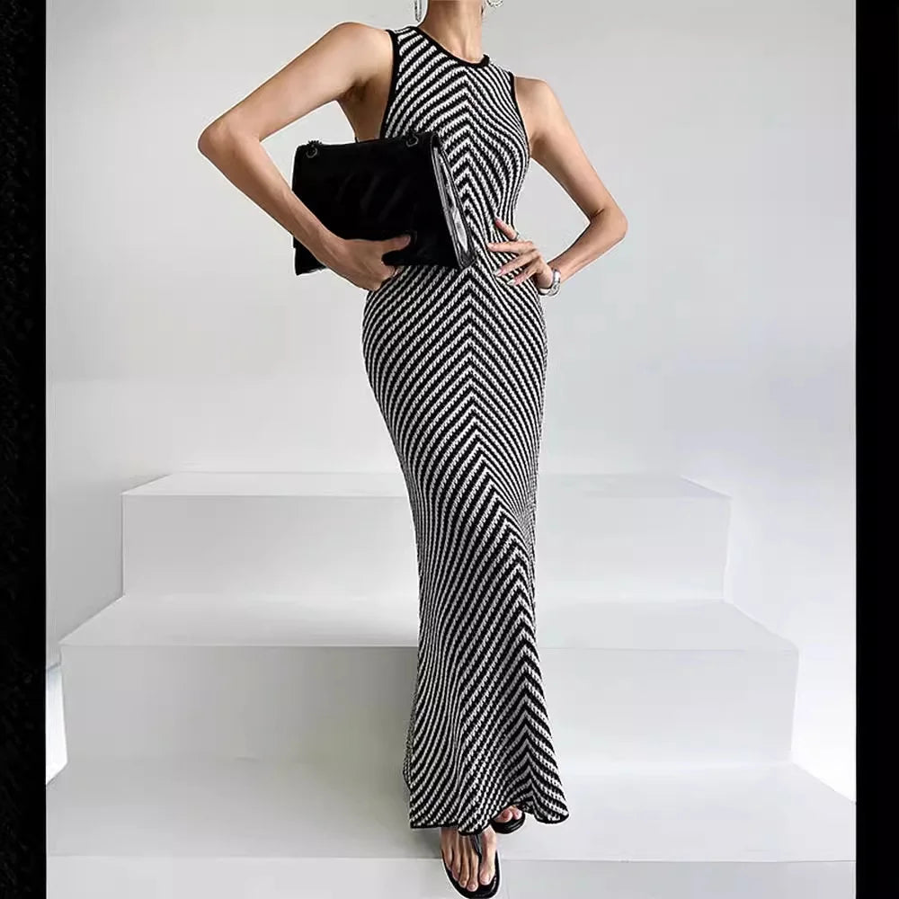 Ladies' Mid-Length Knitted Dress - Breathable Sleeveless Summer Dress with Contrast Stripes Octavia