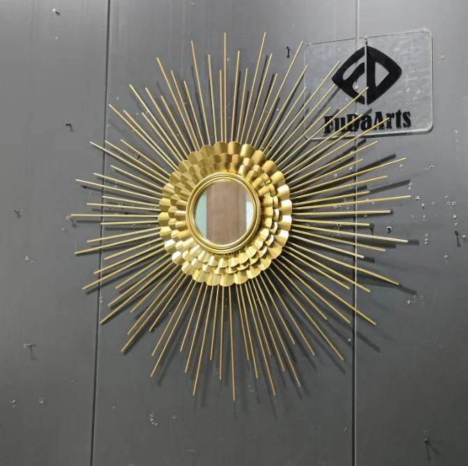 Sunburst Round Gold Frame Wall Mirror – Metal Art for Living Room Background and Home Decor