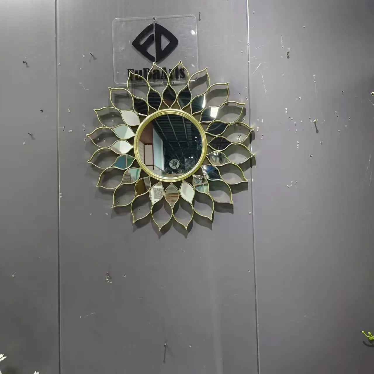 American Light Luxury Metal Wall Mirror – Stylish Hanging Decor for Porch, Living Room, Dining Room, and Background Walls