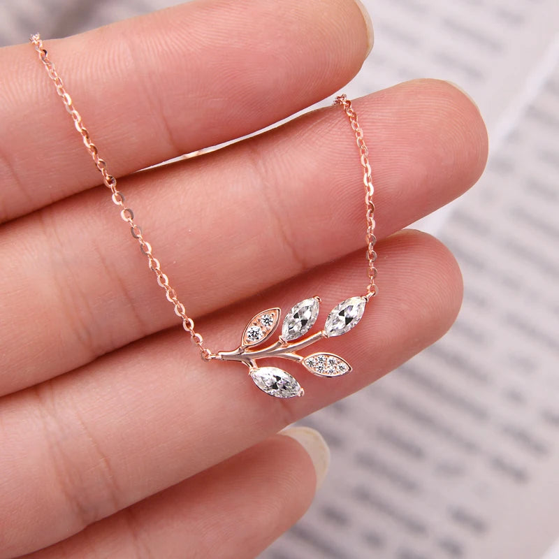 0.90ct Marquise‑Cut Moissanite Pendant Necklace in 925 Sterling Silver – Leaf Design for Women