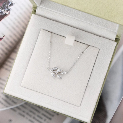 0.90ct Marquise‑Cut Moissanite Pendant Necklace in 925 Sterling Silver – Leaf Design for Women