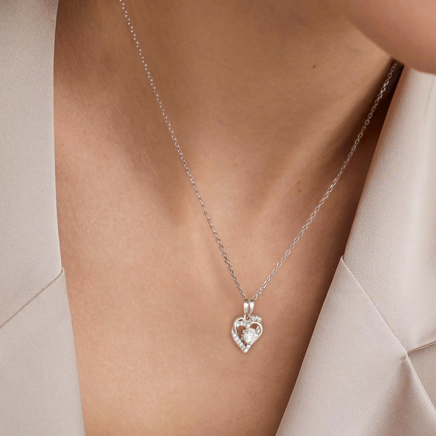 1 Carat Moissanite Pendant Necklace – 925 Sterling Silver White Gold-Plated VVS Round Solitaire Halo Moissanite Diamond Chain