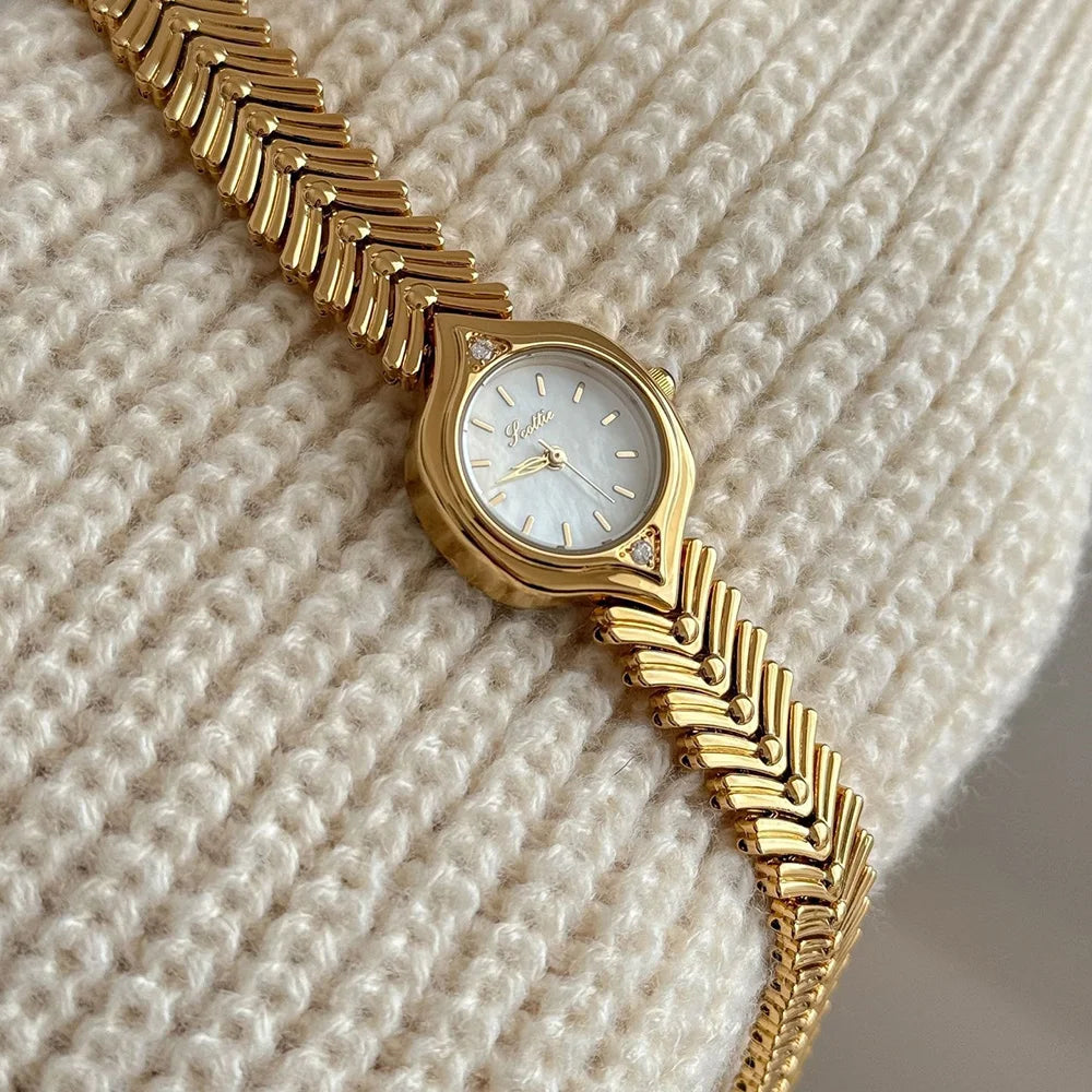 Scottie 9722 Women’s Luxury Quartz Watch – Waterproof Square Alloy Case, Stainless Steel Strap Eowyn