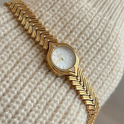 Scottie 9722 Women’s Luxury Quartz Watch – Waterproof Square Alloy Case, Stainless Steel Strap Eowyn