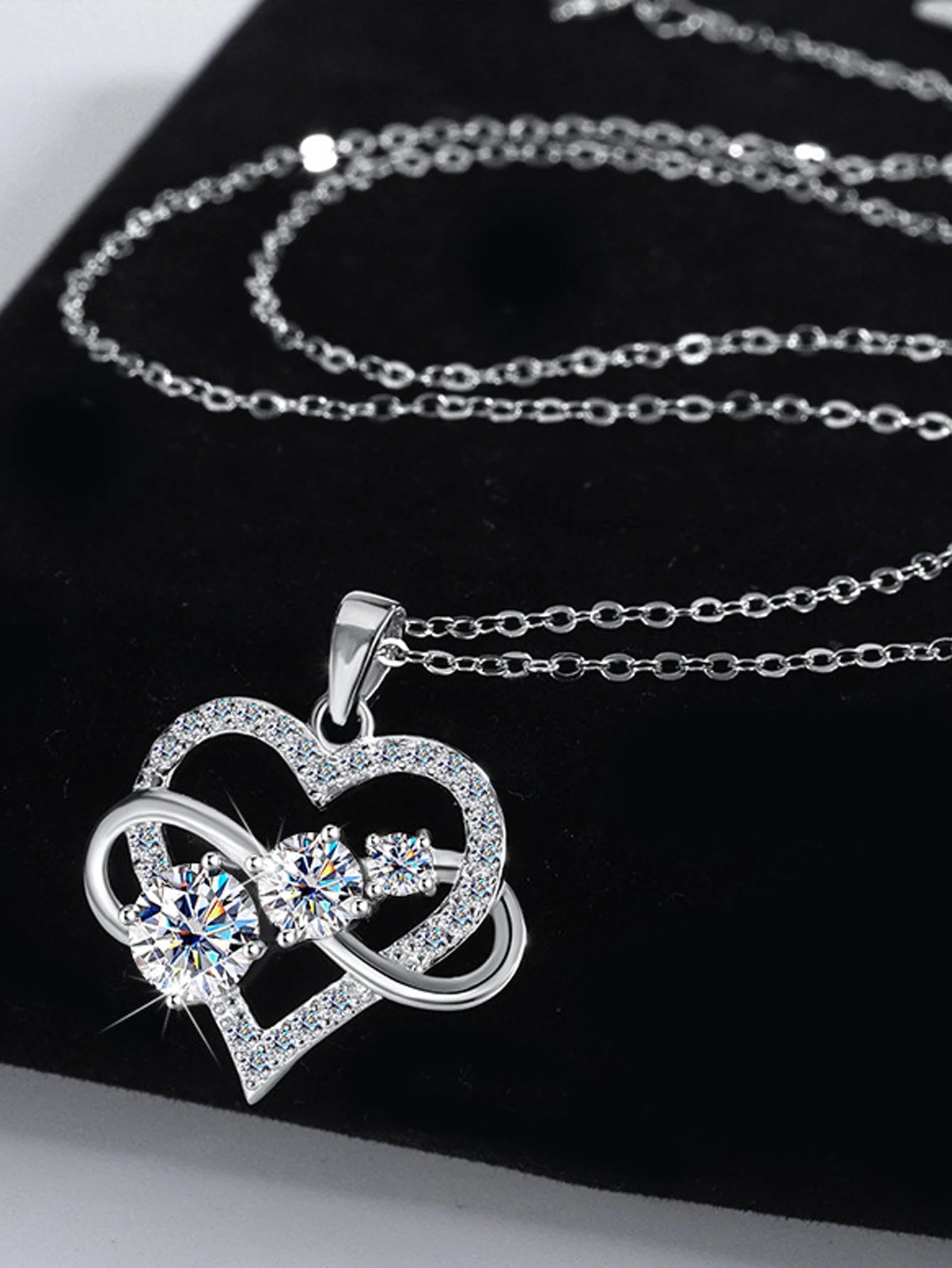925 Sterling Silver Moissanite Heart Necklace for Men & Women | Elegant, Fashionable Jewelry for Couples | Perfect Gift for Casual & Special Occasions Katty