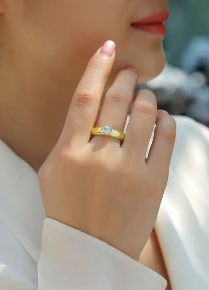 1CT 5.5mm Princess Cut Moissanite Ring – S925 Sterling Silver, 18K Gold Plated Women's Valentine’s Day Gift
