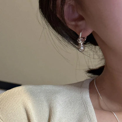 Vintage 925 Sterling Silver Knot Clip Earrings with Simulated Pearl – Glossy Statement Jewelry for Women Defne