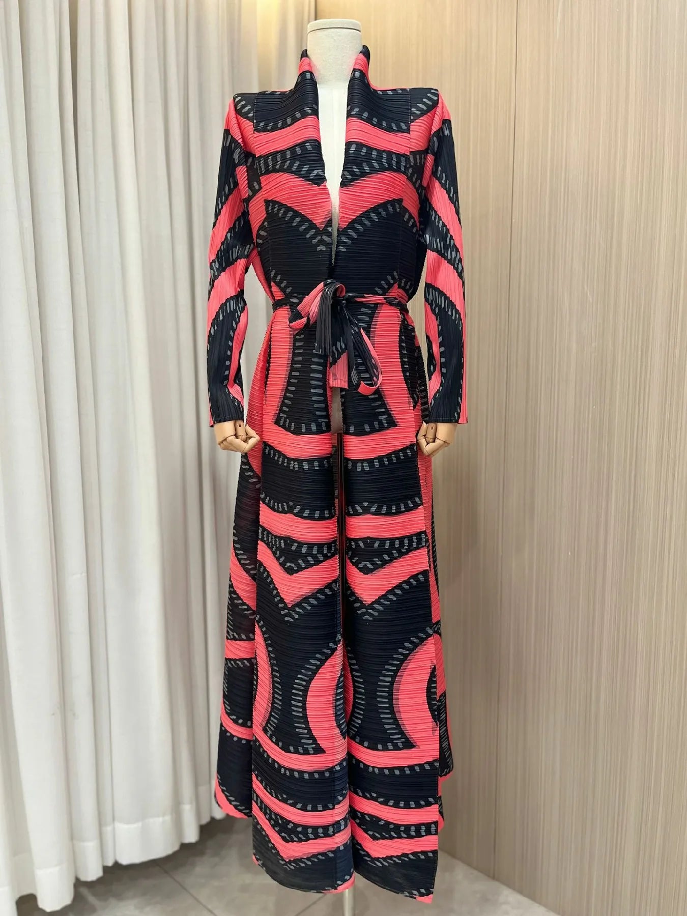 Middle Eastern Muslim Women's Clothing – Loose Arab Robe, Long Blouse, and Abaya Aaliyah