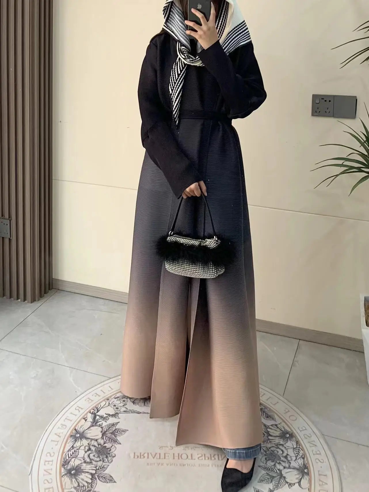 Middle Eastern Muslim Women's Clothing – Loose Arab Robe, Long Blouse, and Abaya Aaliyah