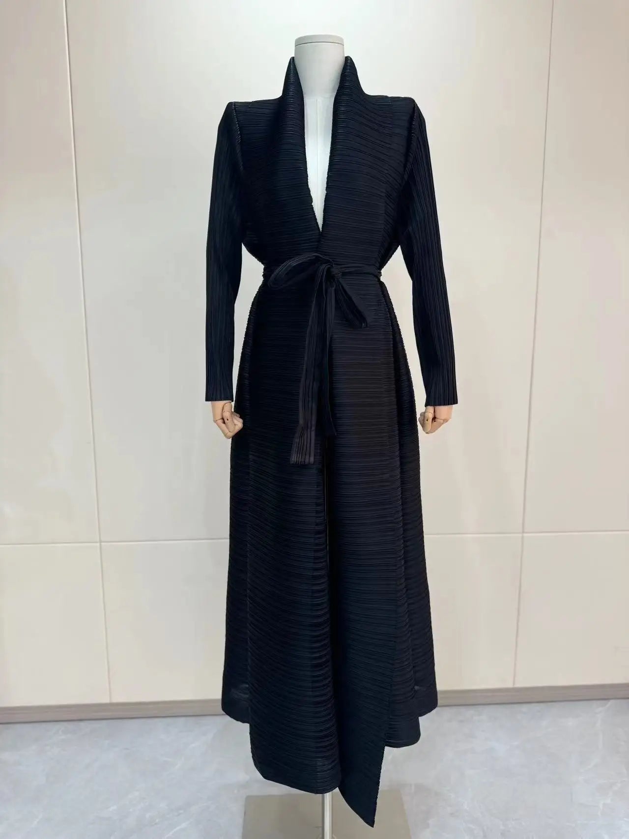 Middle Eastern Muslim Women's Clothing – Loose Arab Robe, Long Blouse, and Abaya Aaliyah