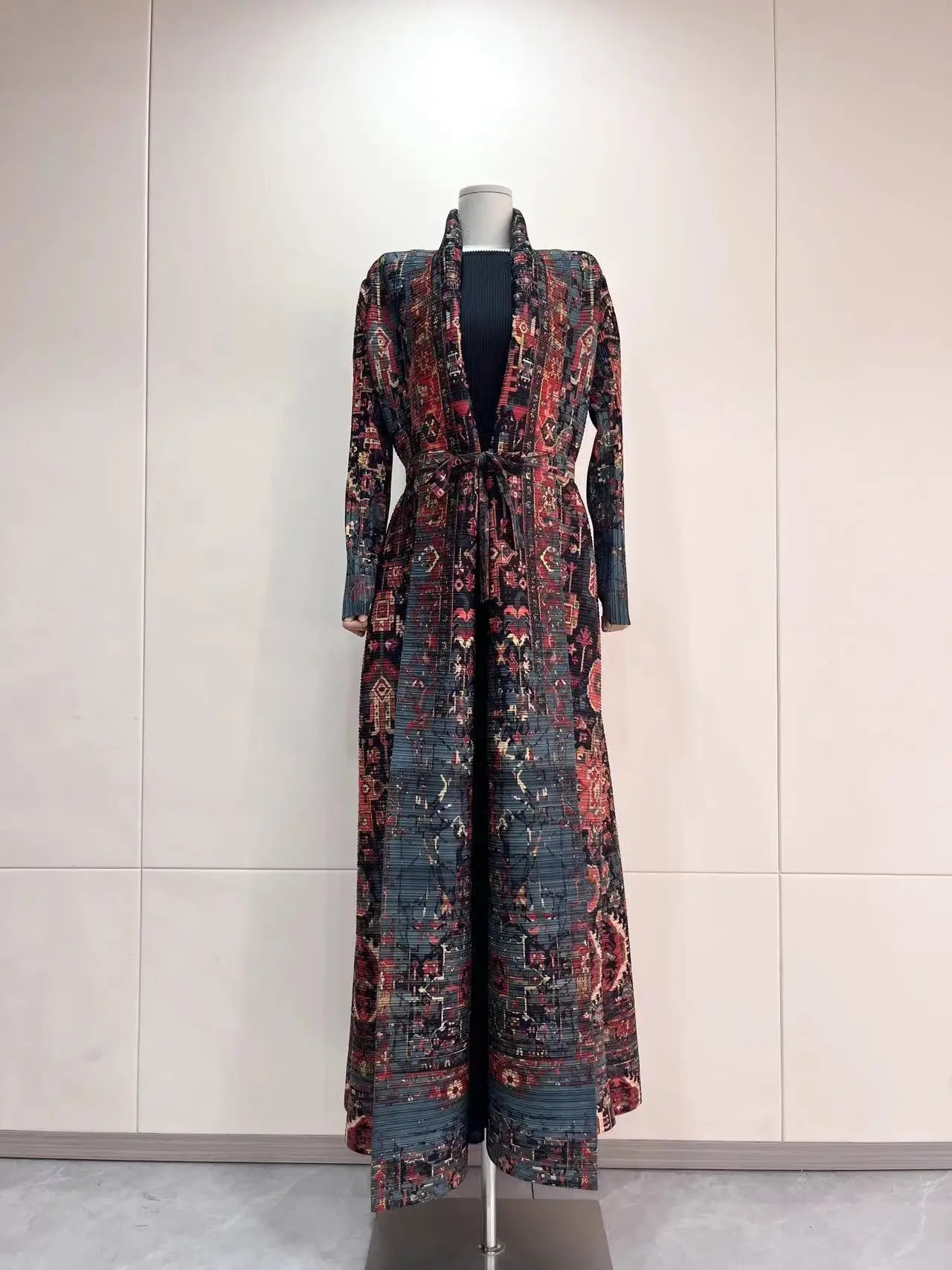 Middle Eastern Muslim Women's Clothing – Loose Arab Robe, Long Blouse, and Abaya Aaliyah