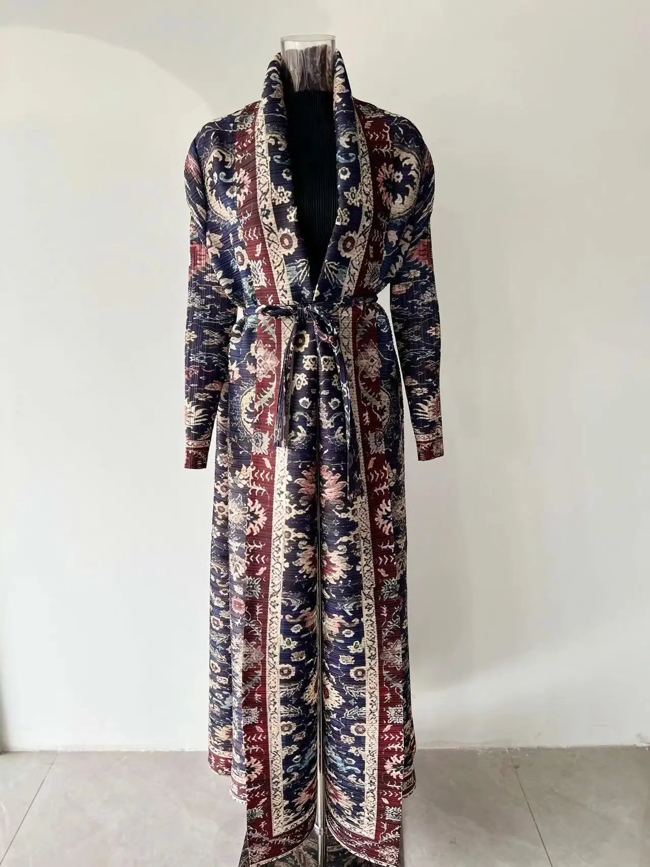 Middle Eastern Muslim Women's Clothing – Loose Arab Robe, Long Blouse, and Abaya Aaliyah