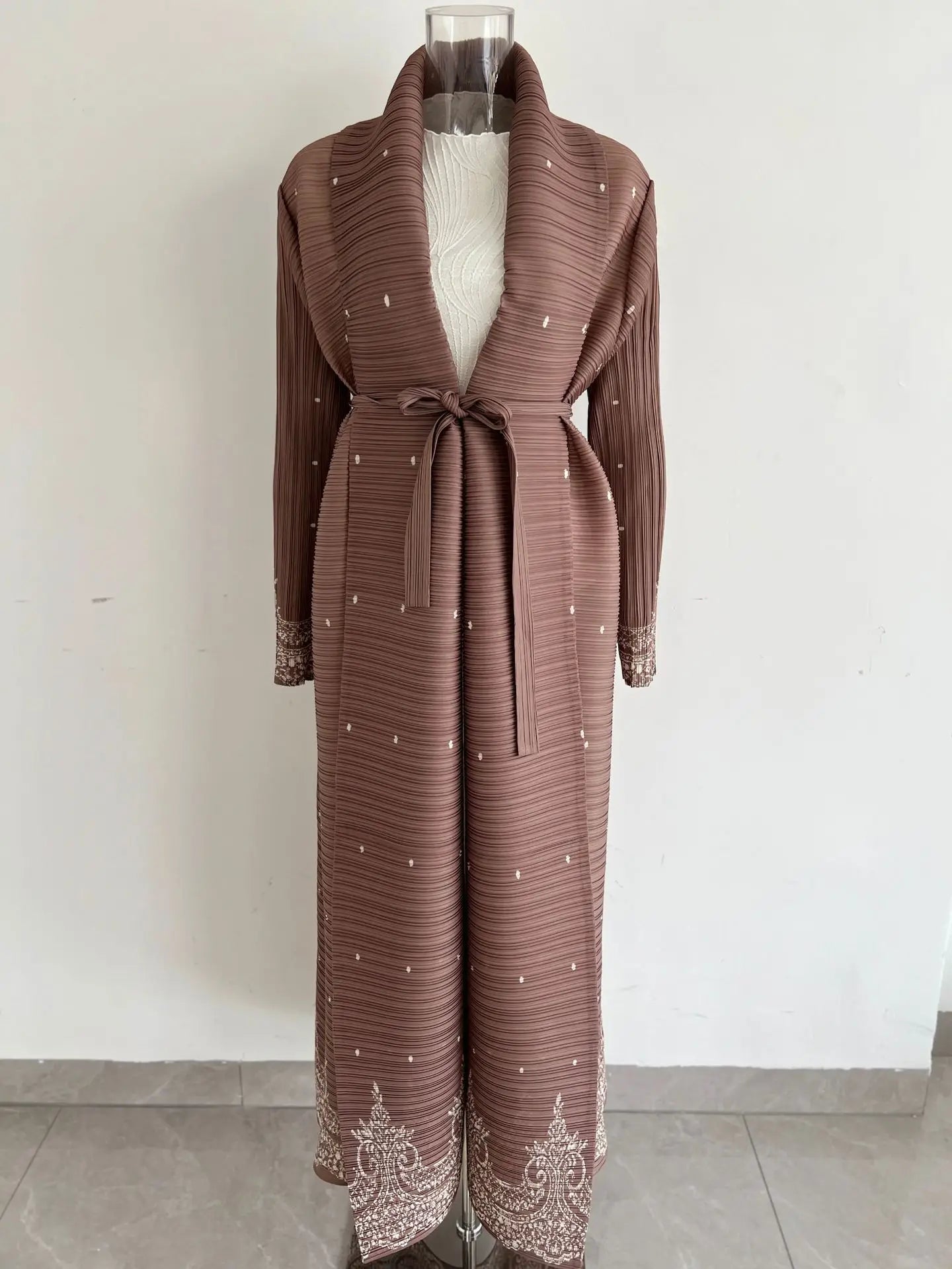 Middle Eastern Muslim Women's Clothing – Loose Arab Robe, Long Blouse, and Abaya Aaliyah