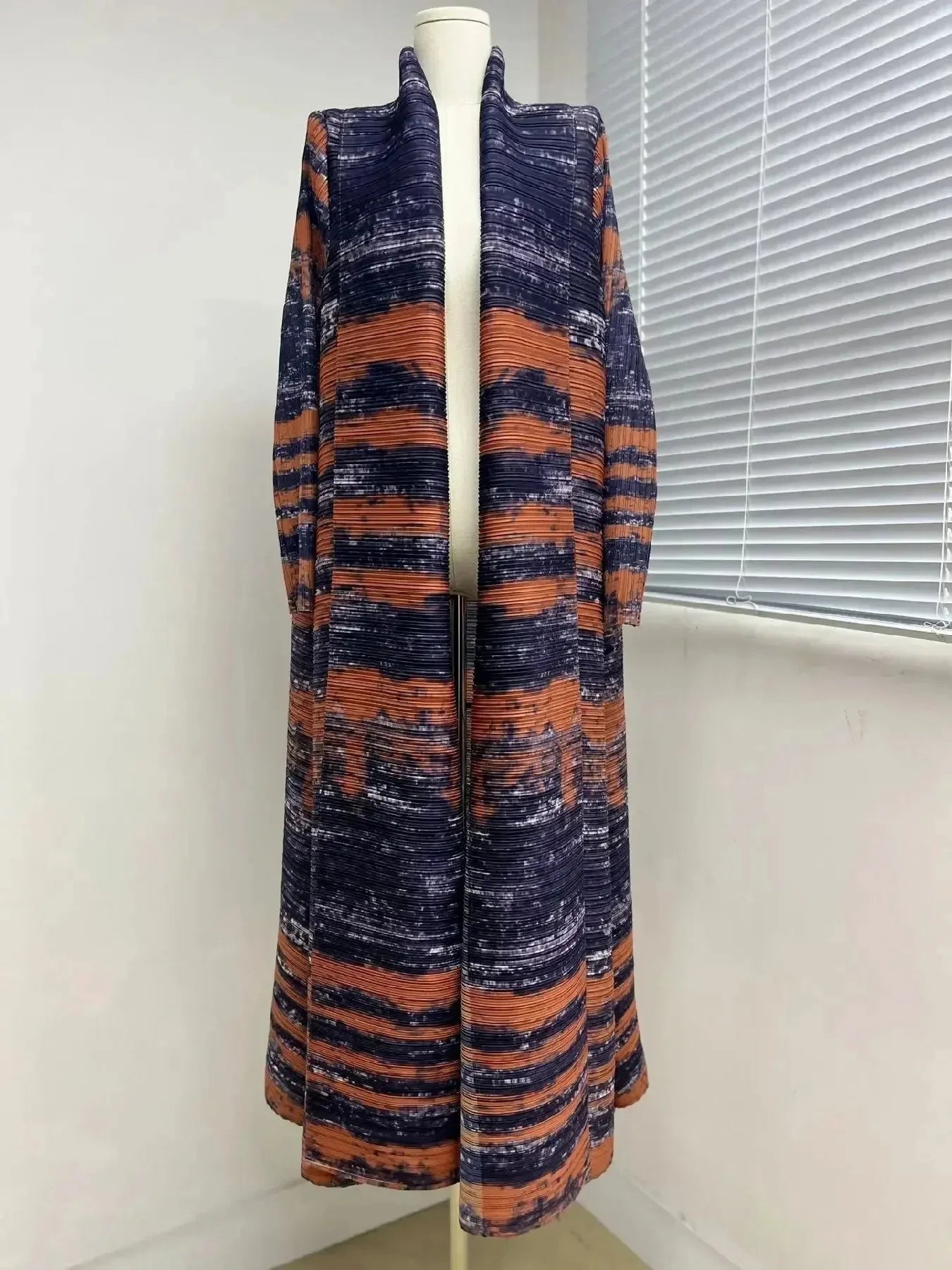 Middle Eastern Muslim Women's Clothing – Loose Arab Robe, Long Blouse, and Abaya Aaliyah
