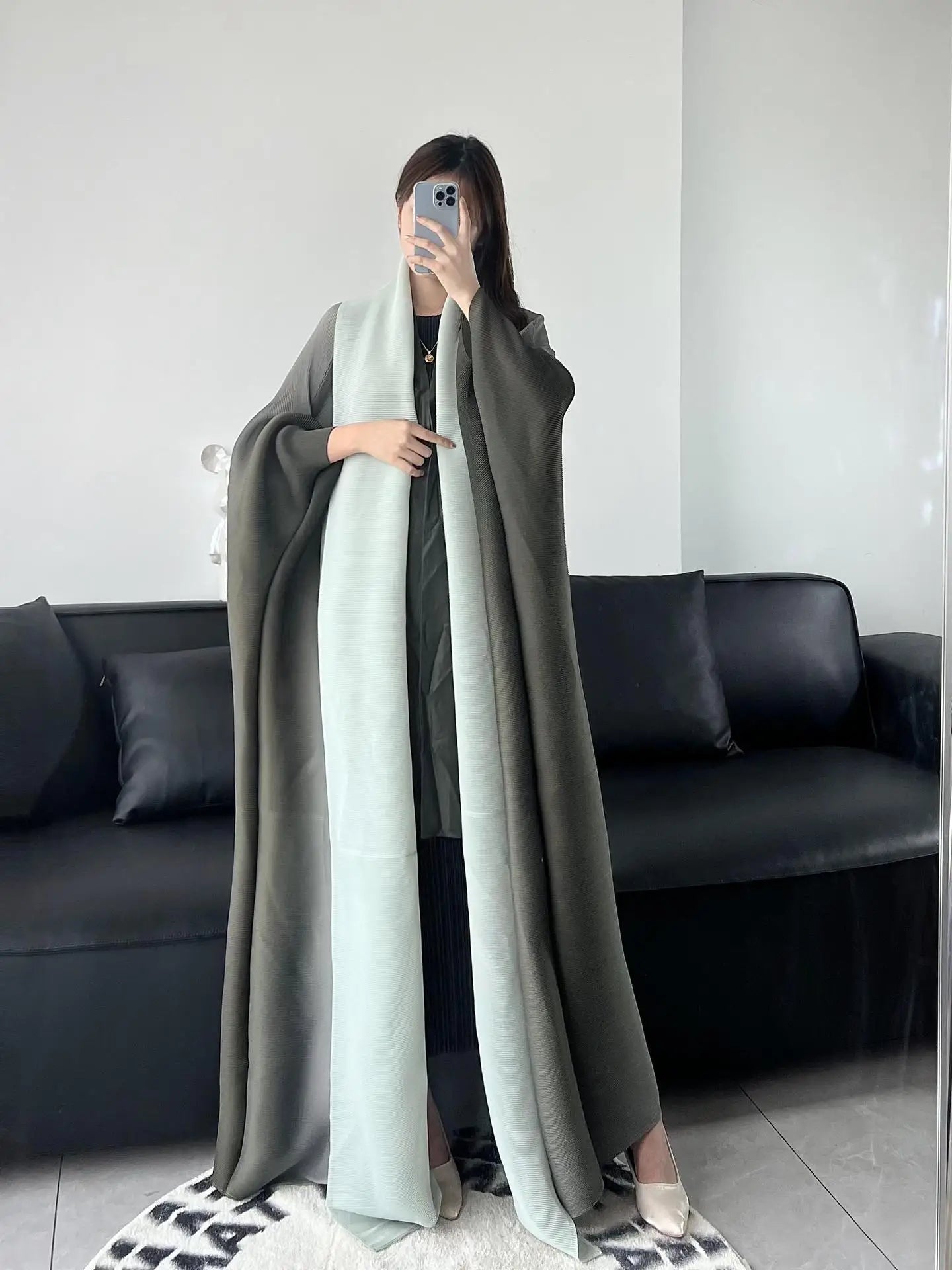 Middle Eastern Muslim Women's Clothing – Loose Arab Robe, Long Blouse, and Abaya Aaliyah