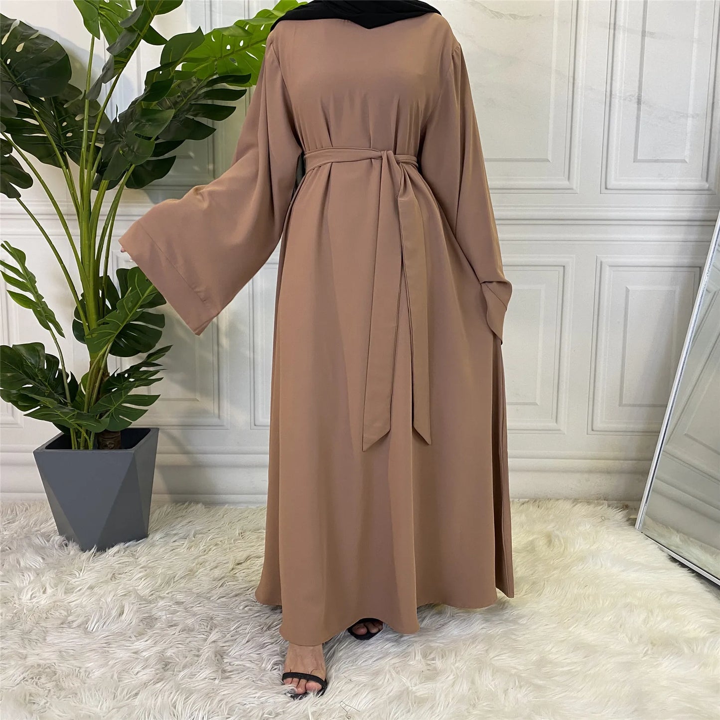 Modest Islamic Long Dresses | Custom Abaya Designs for Women’s Muslim Fashion Yazmina