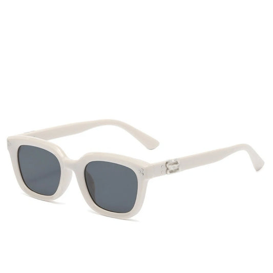 Trendy Purple Cat Eye Sunglasses for Women & Men – UV Resistant Retro Fashion Shades Ash