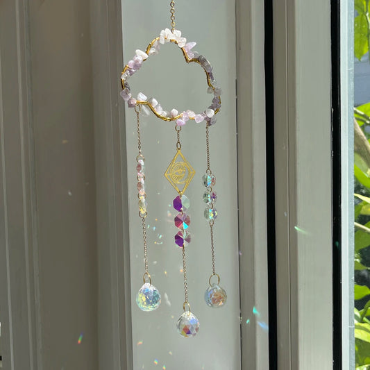 Cloud-Shaped Crystal Engraving: Feng Shui Sun Catcher for Home Decor, Energy Healing