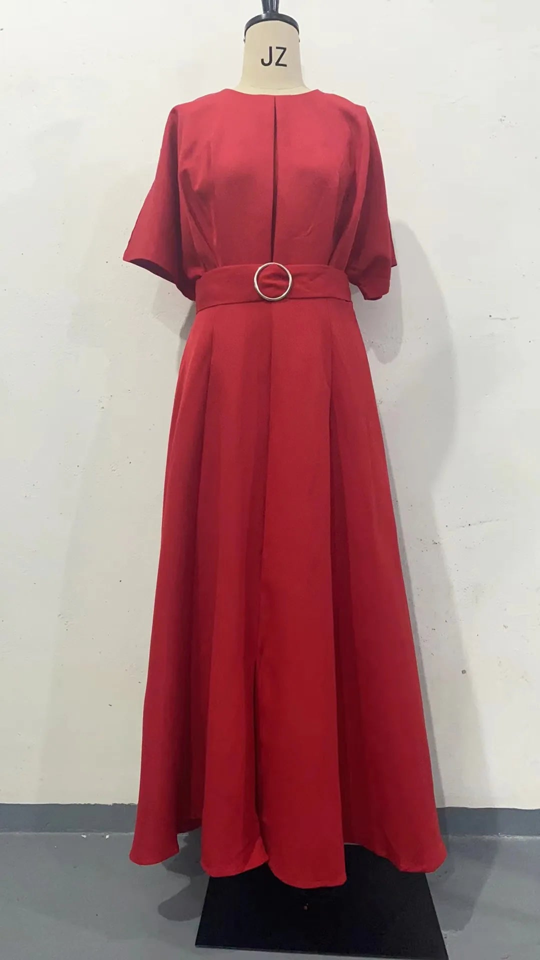 Women's Summer Slim Fit Dress – Solid Color Round Neck Short Sleeve Fashionable Casual Style Monique