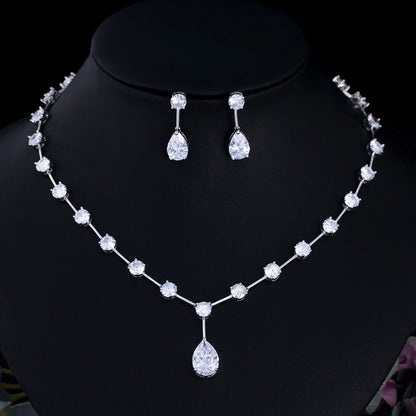 Sparkling White Cubic Zirconia Water Drop Necklace & Earrings – Big Chunky Bridal Jewelry Set for Women | Wedding Accessories Ludivine